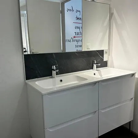 Spacieux 70m² Pour 5 Personnes A - Api-1-52-703
