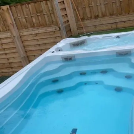 Camping Spacieux 70m² Pour 5 Personnes A - Api-1-52-703