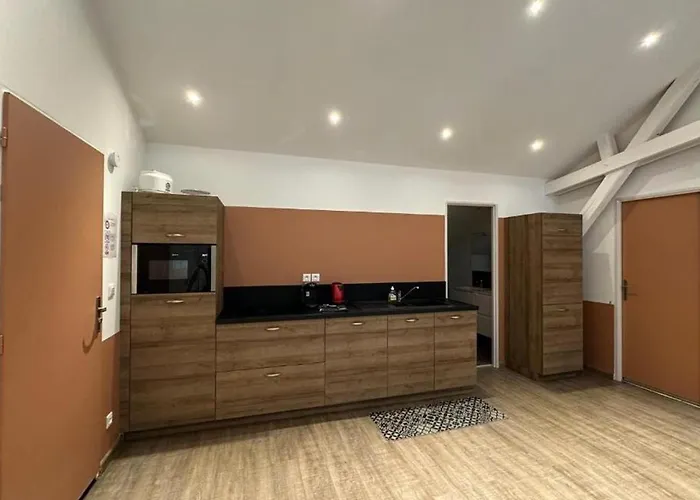 Spacieux 70m² Pour 5 Personnes A - Api-1-52-703