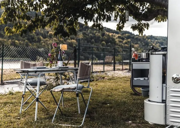 Kemping Spacieux 70m² Pour 5 Personnes A - Api-1-52-703 Jumièges