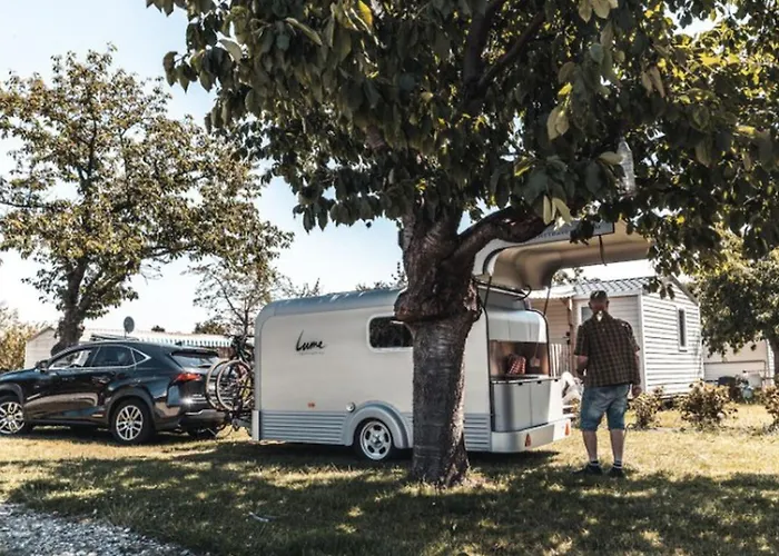 Spacieux 70m² Pour 5 Personnes A - Api-1-52-703 Kemping Jumièges